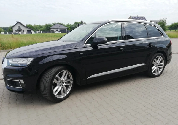 Audi Q7 cena 178000 przebieg: 235000, rok produkcji 2016 z Złocieniec małe 301